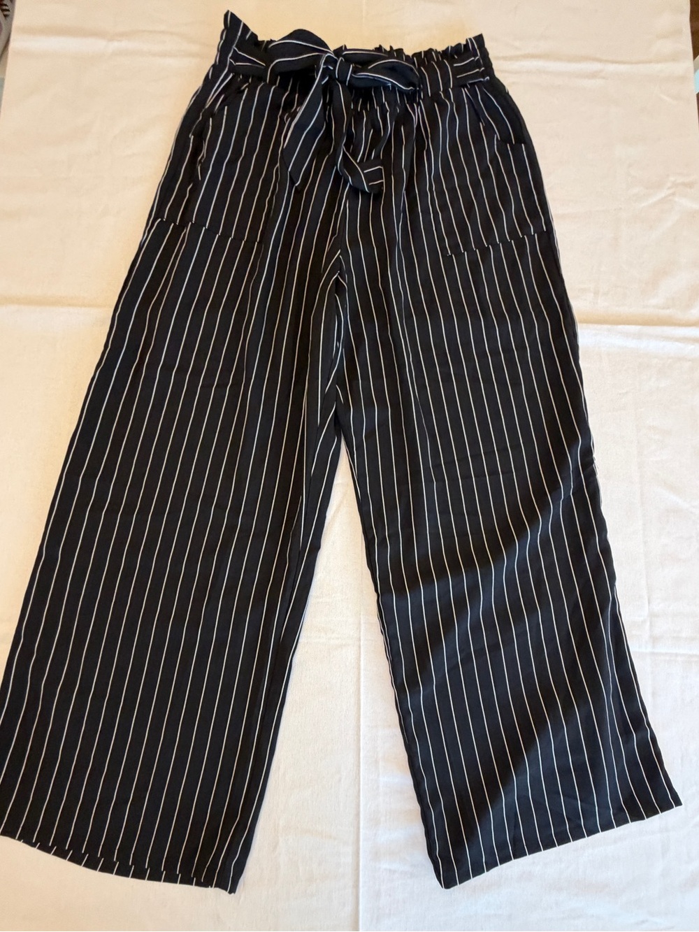 Wide Leg Pinstripe Pants - Black XL LIKE NEW
